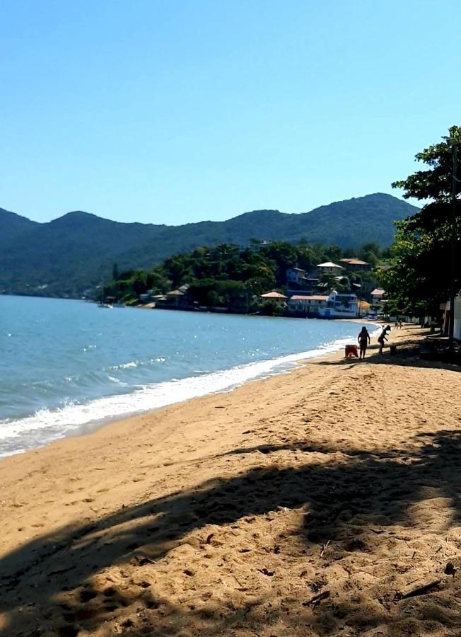 Pe Na Areia, Casa Na Praia De Frente Para O Mar Флорианополис Экстерьер фото