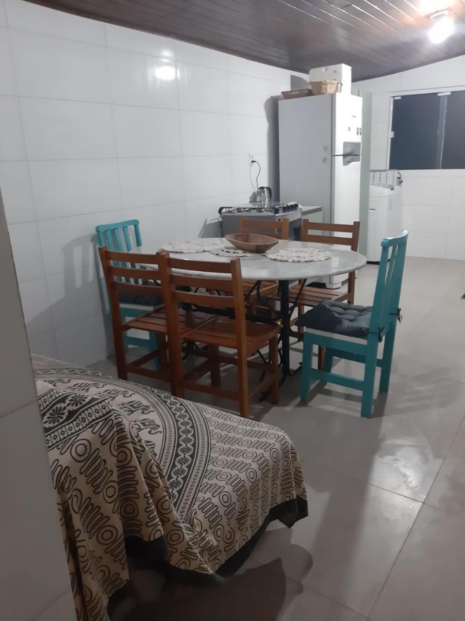 Pe Na Areia, Casa Na Praia De Frente Para O Mar Флорианополис Экстерьер фото